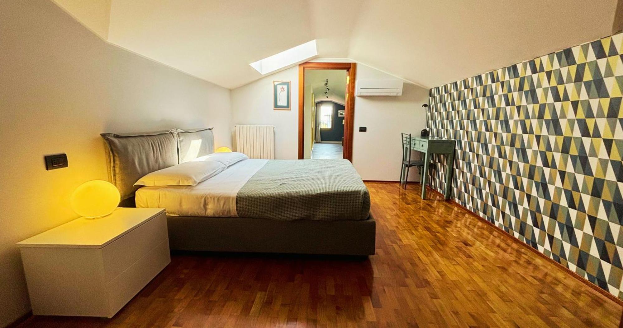 Bed and Breakfast Casa Ceruti Villa Guardia Екстер'єр фото