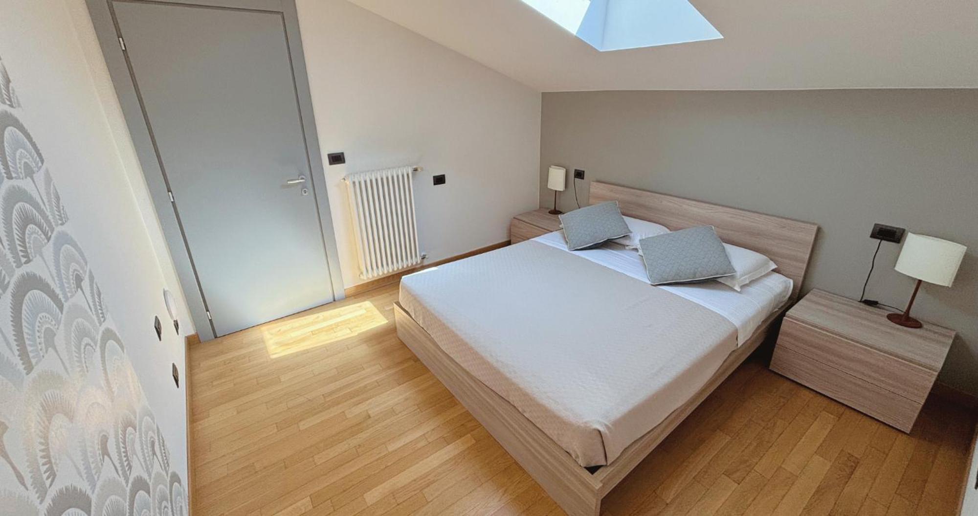 Bed and Breakfast Casa Ceruti Villa Guardia Екстер'єр фото